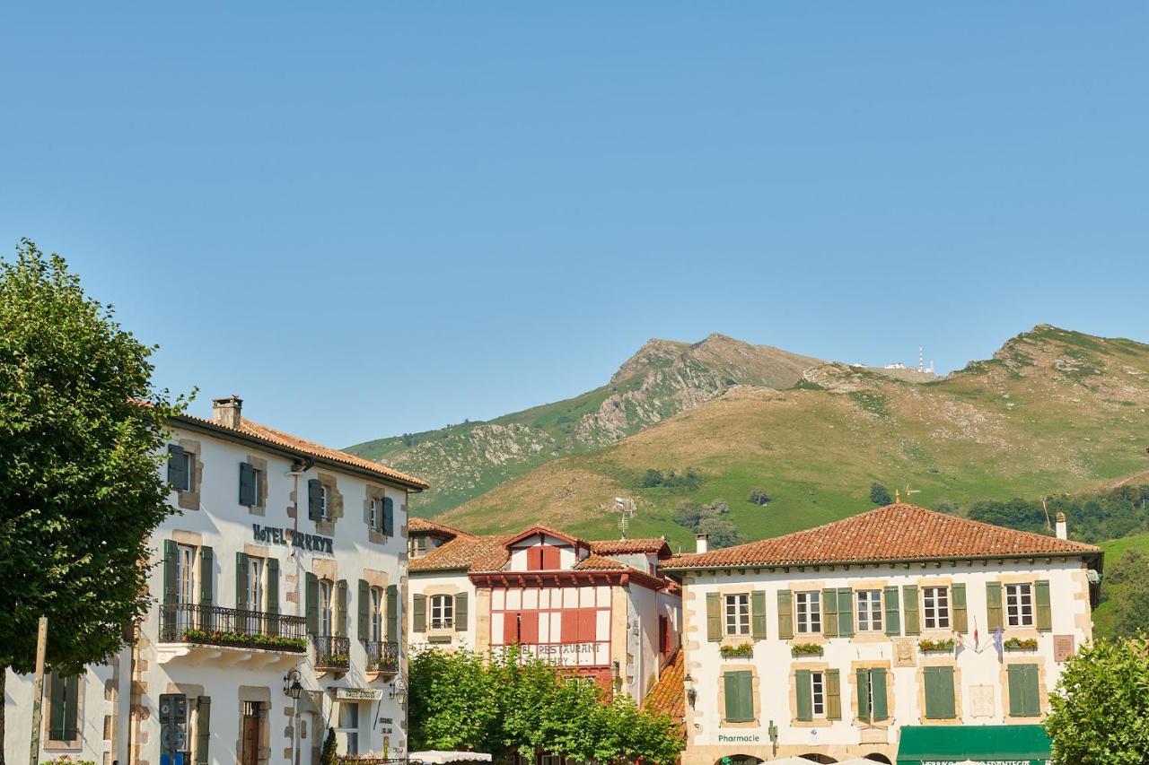Arraya Hotel Sare Exterior photo