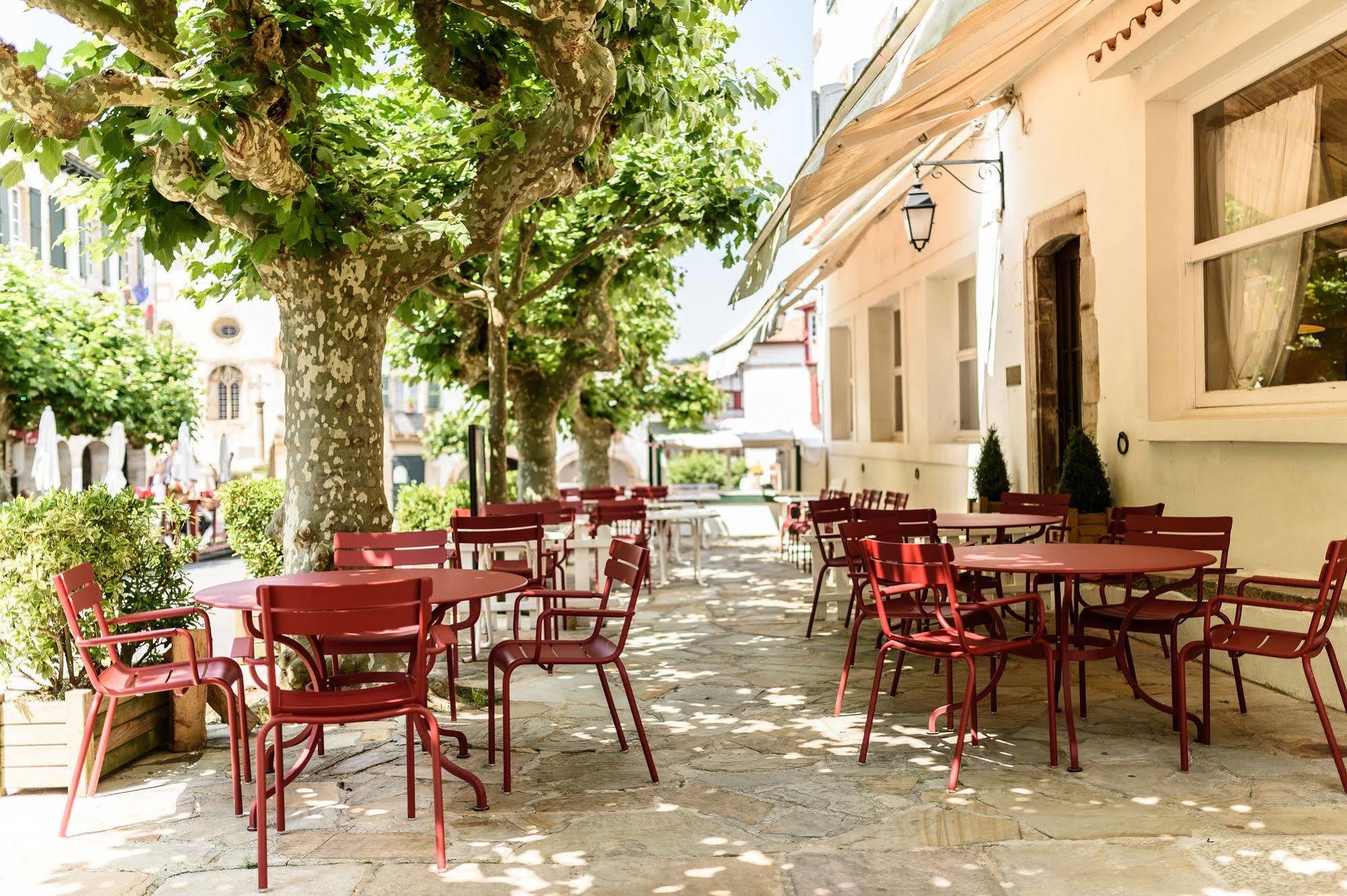 Arraya Hotel Sare Exterior photo